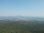 Panoráma az esőház közelében lévő kilátószikláról