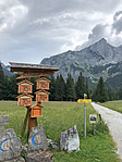 2020 06 28 Bodenbauer panziónál menedékház jelző táblák