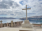 2022 03 14 Krk-sziget Baška Keresztelő Szt János templomtól panoráma