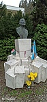 "A víz szalad,a kő marad,a kő marad"