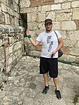 szaszkievics mutatja a rejteket