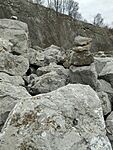 Kő kövön marad