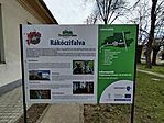 Ismertető tábla a Macimúzeum előtt