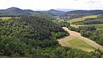 panoráma a doboztól, háttérben a Kis-kő és a Nagy-kő, azaz a GCLAVA pontjai