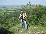 Hegyen-völgyön